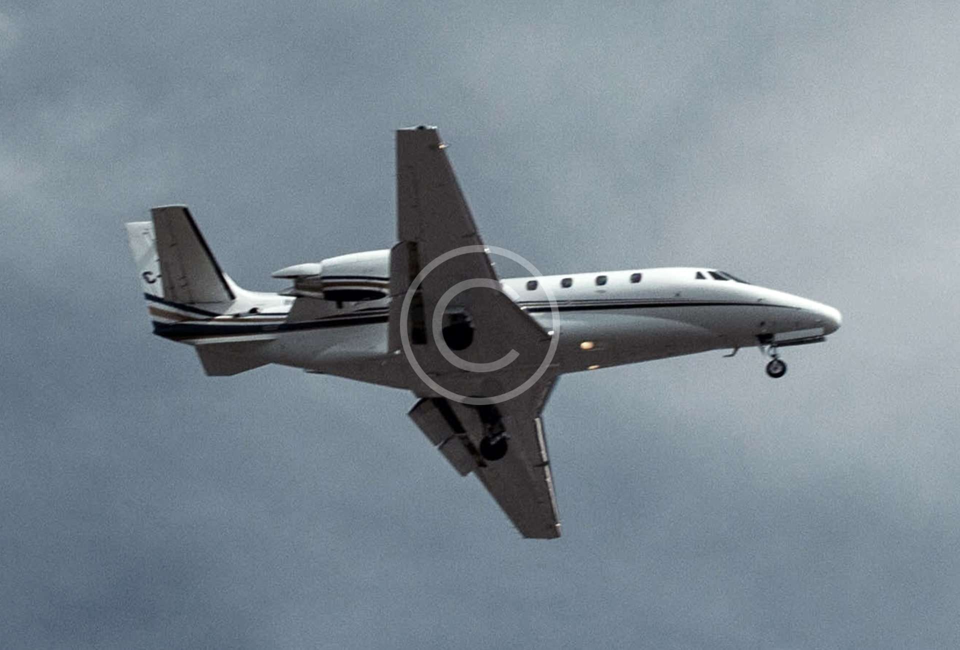 Embraer Phenom 300